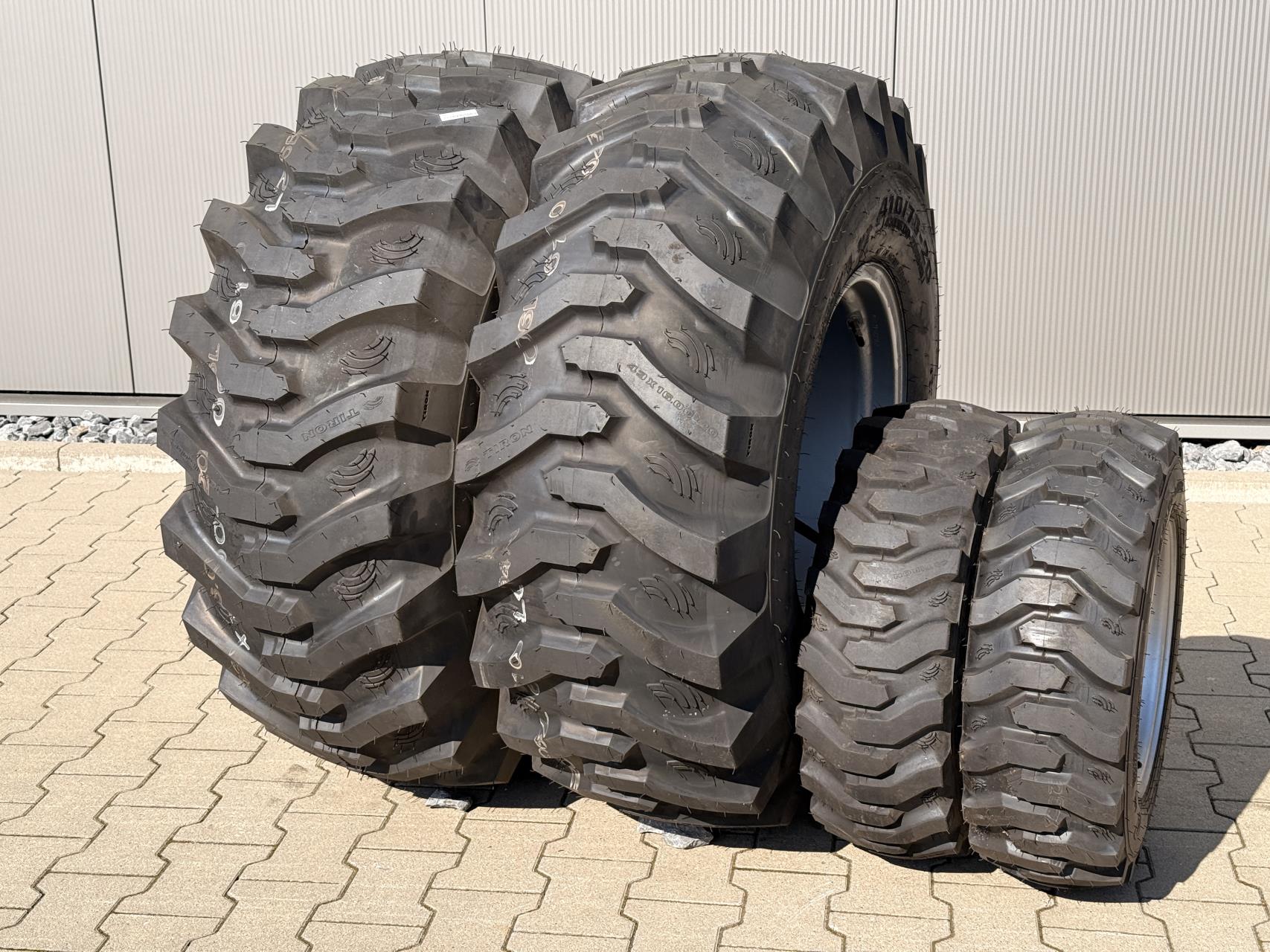 Kommunalbereifung VR 200/70R16, HR 300/80R24